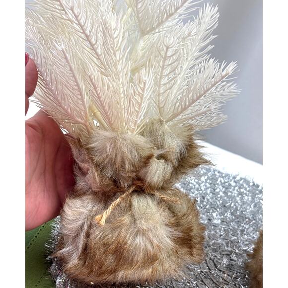 Vintage Small Artificial White Christmas Trees Plastic Branches in Faux Fur Base - Picture 7 of 10